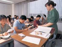 日本外國語專門學校